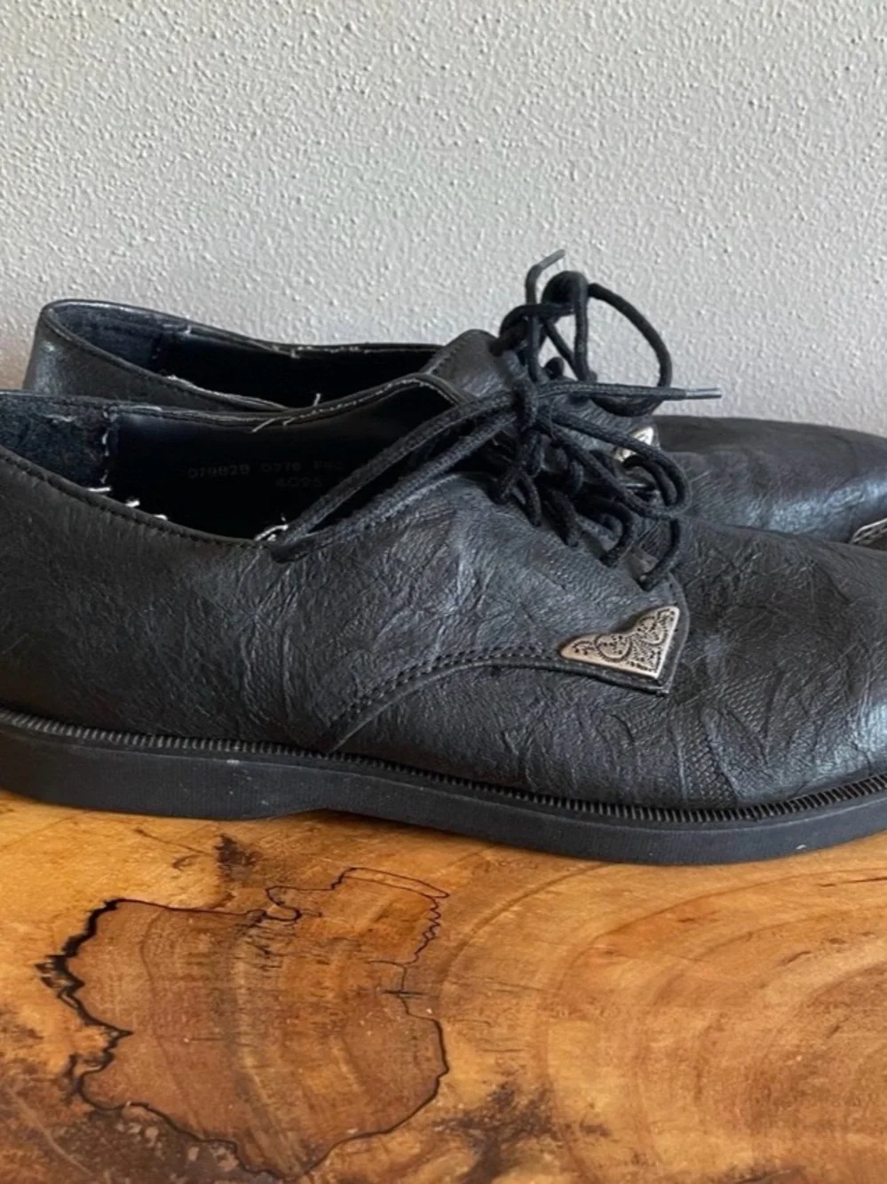 Mario de Gerard Men's Black Lace-Up Derby Shoes with Decorative Metal Accent